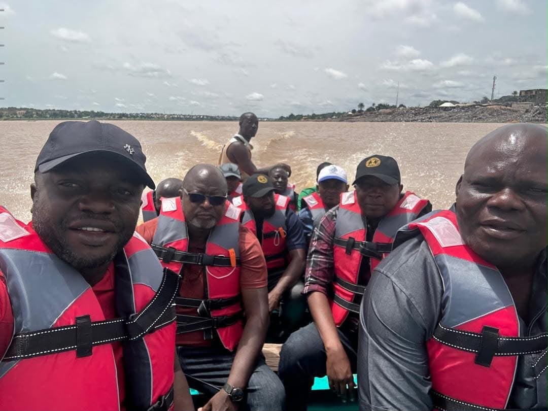 Additional photograph accompanying the Agatu jetty report